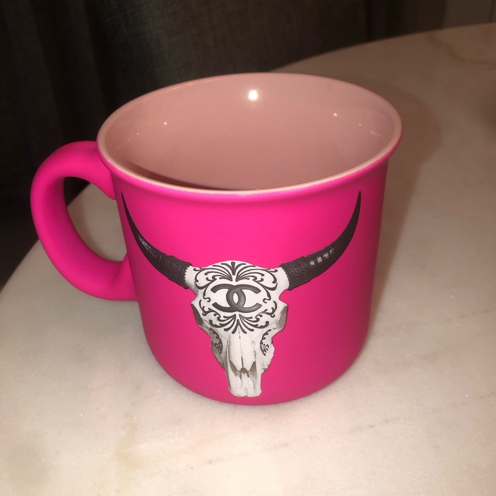 💗 Pink  Bull Skull Mug w / Chanel logo - Picture 2 of 2
